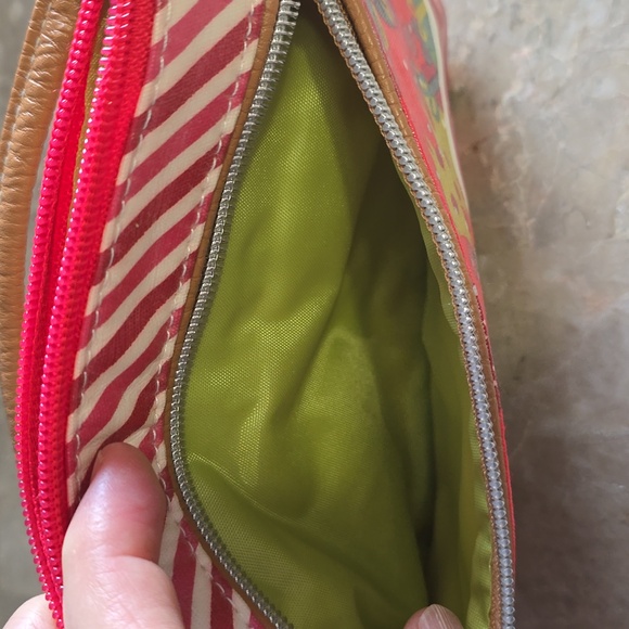 Lily Bloom Christmas Wristlet - Picture 7 of 7